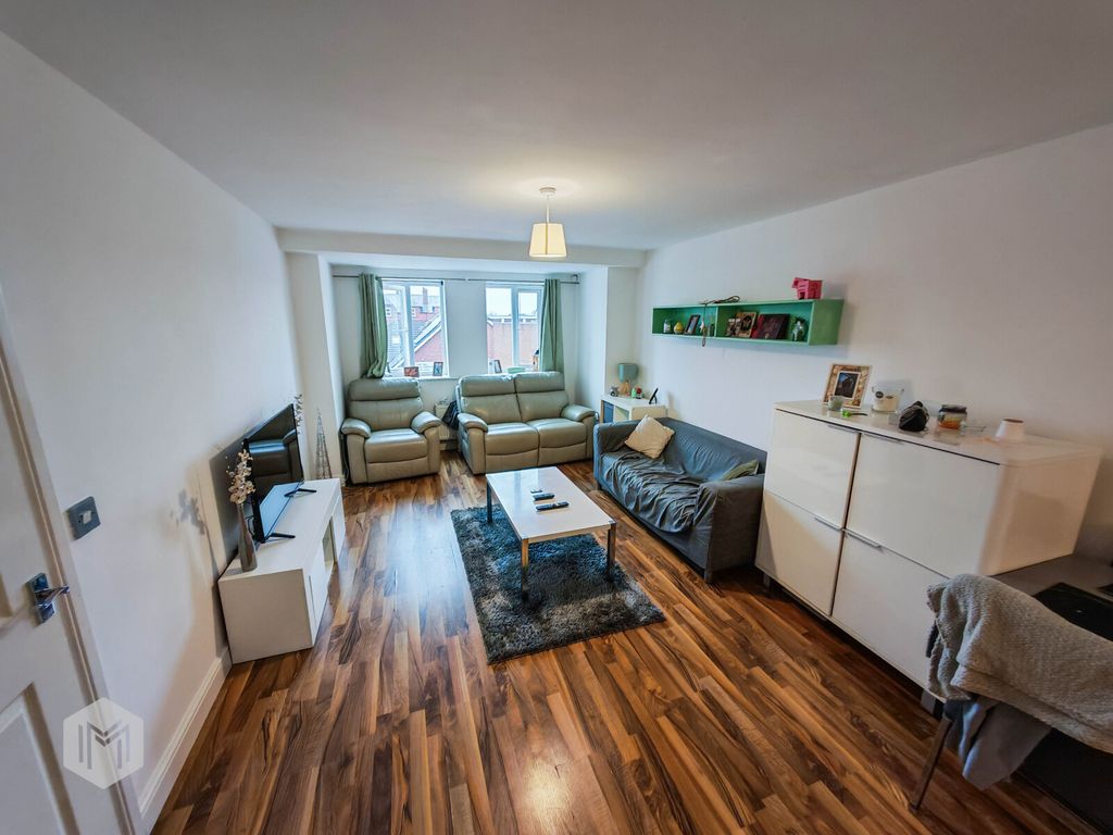 Property photo 2 of 15 Picture No. 05