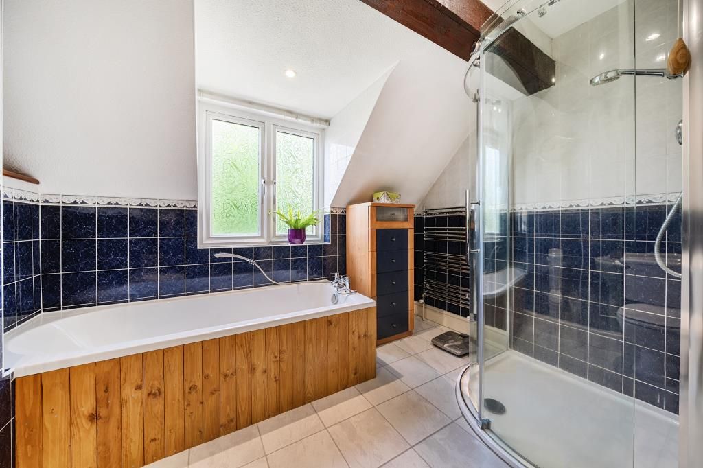 Property photo 3 of 22 Bathroom