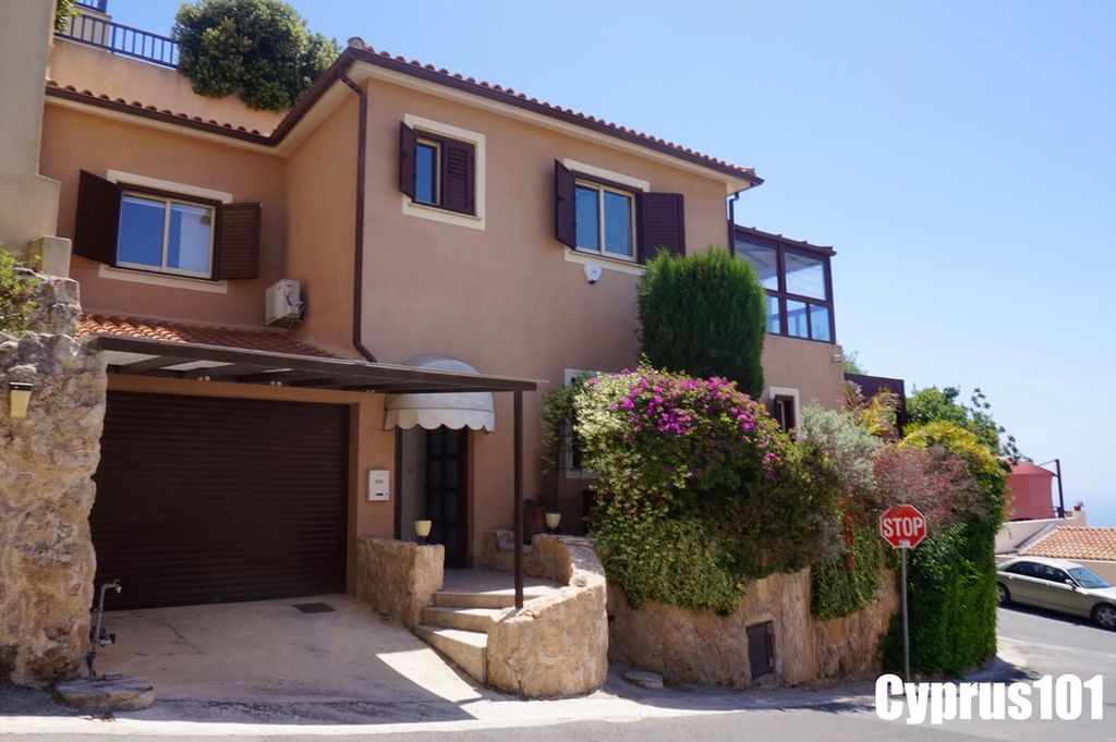 Property photo 1 of 39
