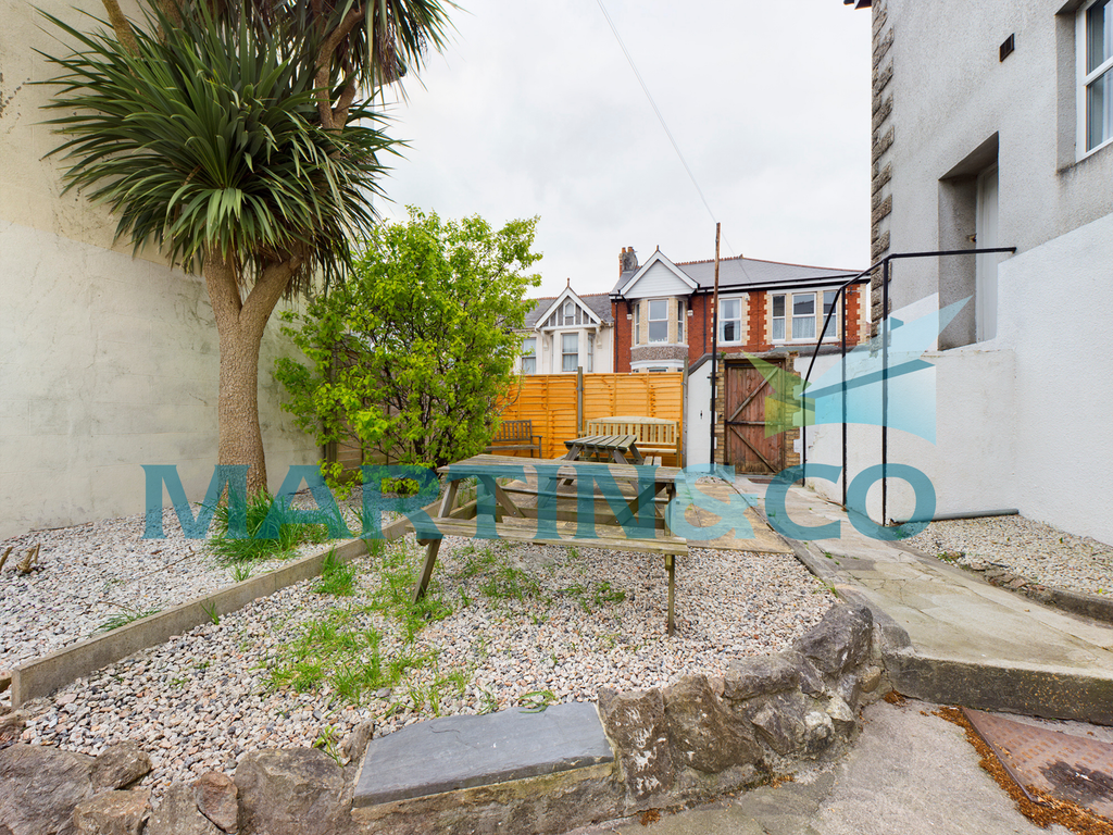 Property photo 2 of 35