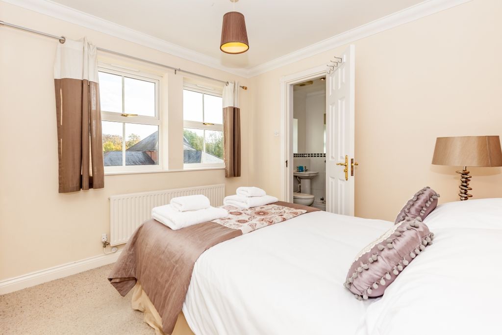 Property photo 2 of 8 113125