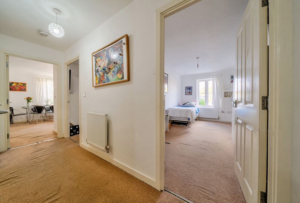 Property photo 2 of 13 1529270-6-1A135B4...