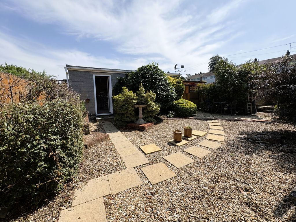 Property photo 3 of 21