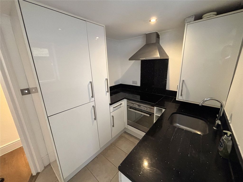 Property photo 3 of 11 Picture No. 06