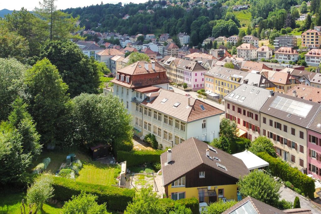 Property photo 3 of 13