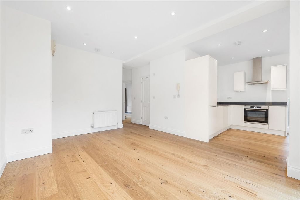 Property photo 1 of 13 Keswick House-9.Jpg