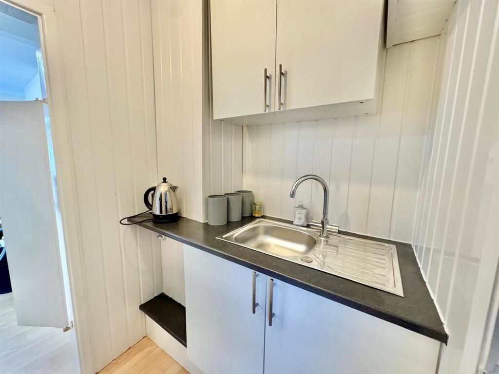 Additional image 8 of 1 bed flat for sale4, Glendower Buildings Church Street, Glan Conwy, Conwy LL28