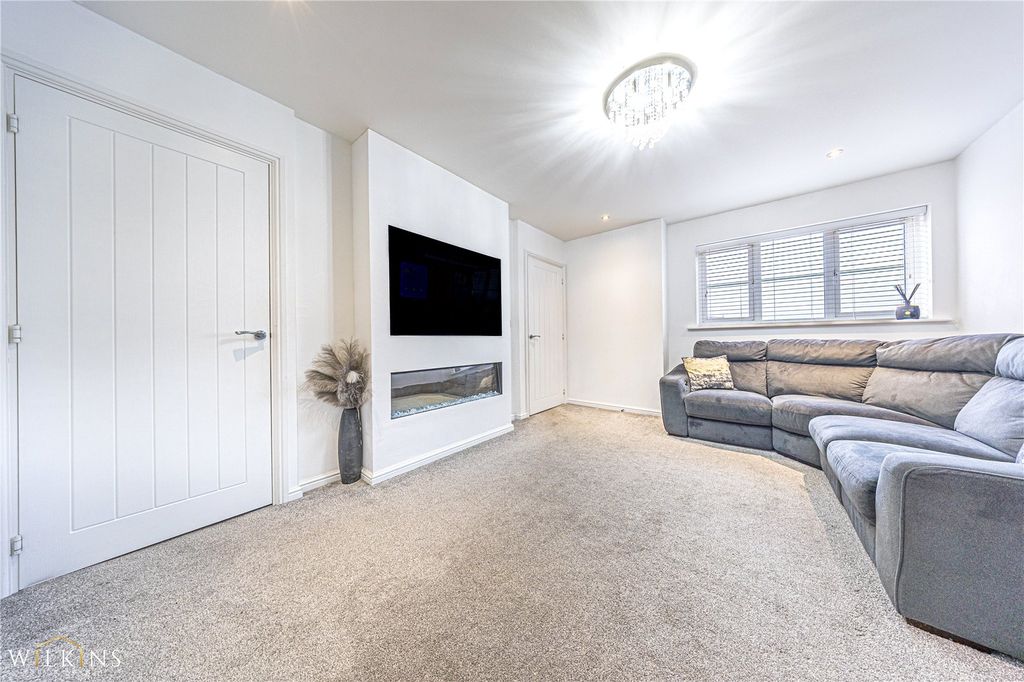 Property photo 3 of 40 Picture No. 22