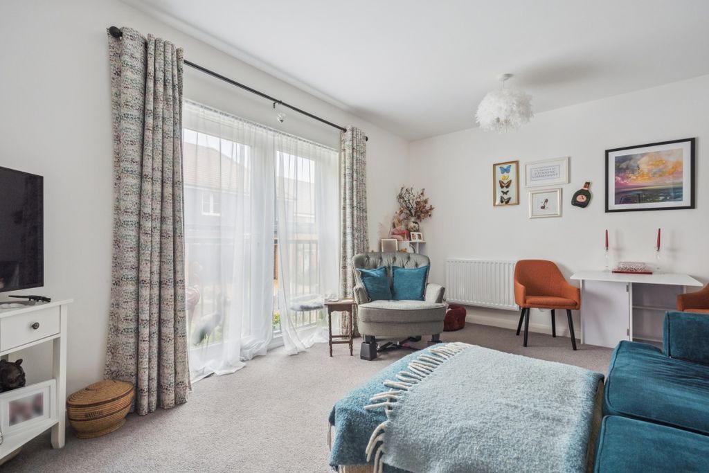 Property photo 3 of 14 Photo 12