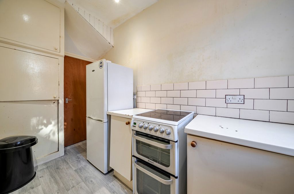 Property photo 2 of 13 Kitchen