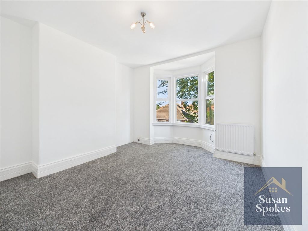 Property photo 2 of 20 Cam01858G0-Pr0177-Still009.Jpg