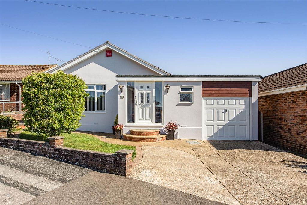 Property photo 1 of 21 Ph1_6534953 Copy.Jpg