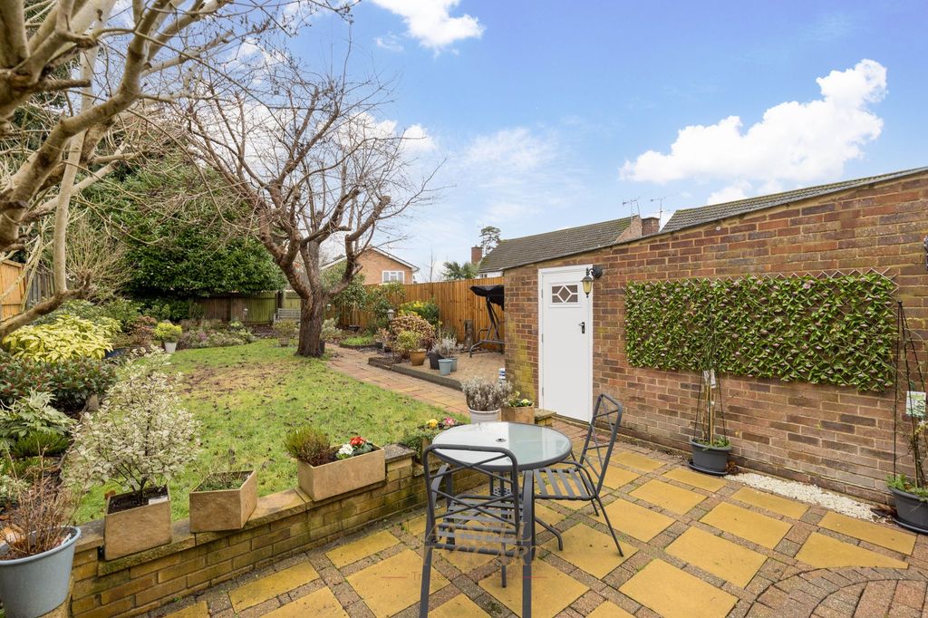 Property photo 3 of 32