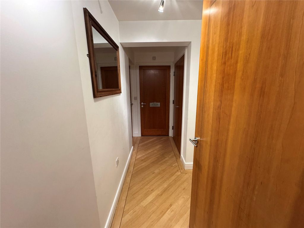 Property photo 2 of 10 Picture No. 09