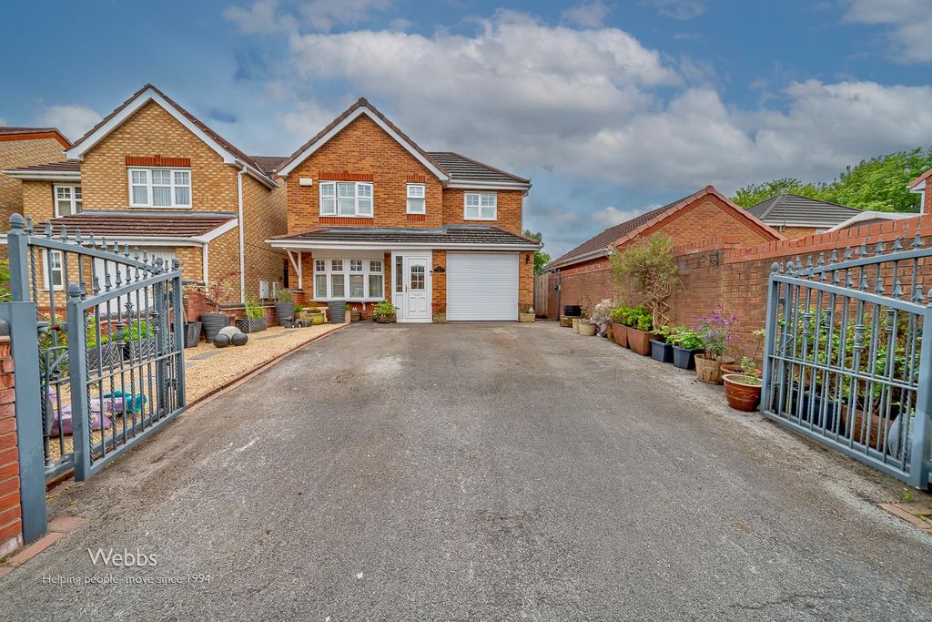 Property photo 1 of 26 Â© Webbs Estate Agents Â© (92 Of 93).Jpg