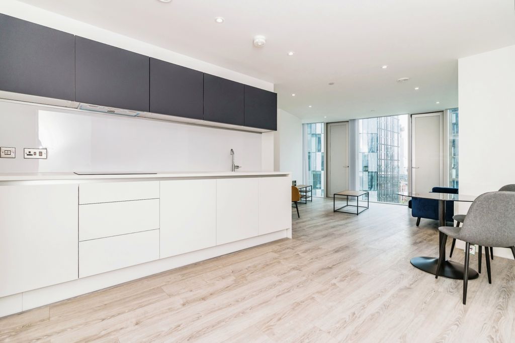 Property photo 3 of 21 Photography