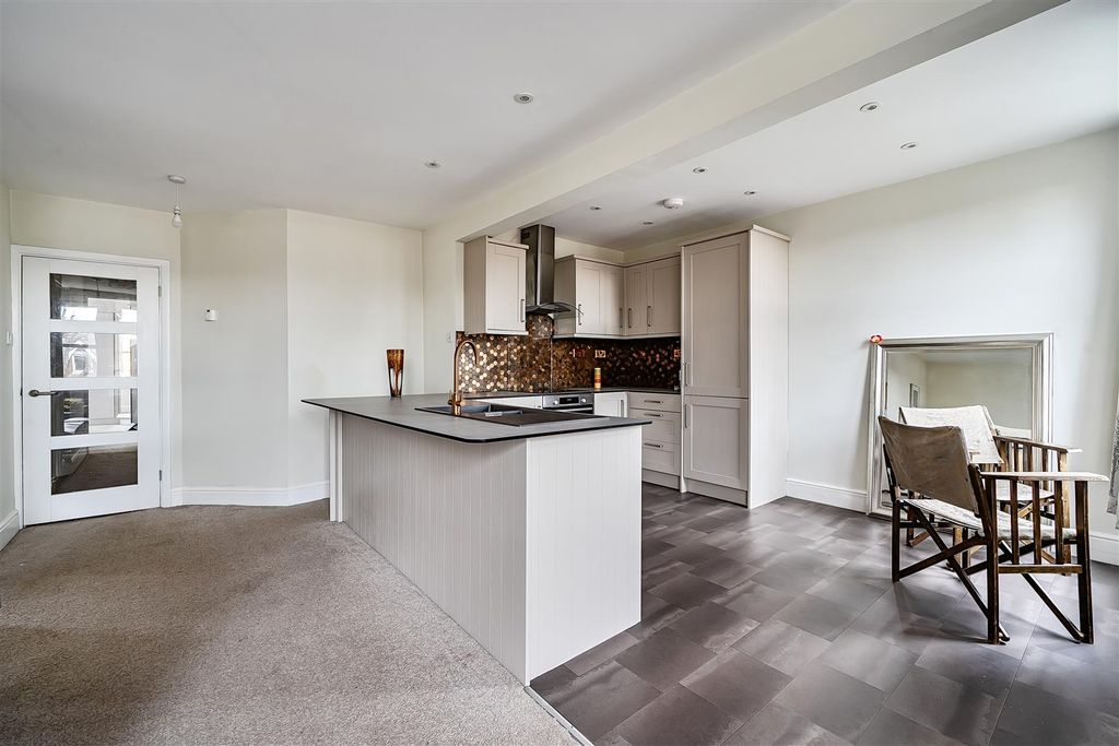 Property photo 3 of 10 Kitchen Apr 26 H.Jpg