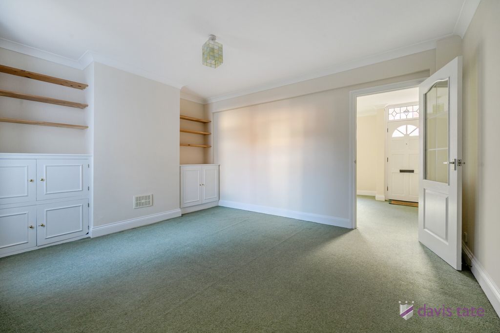 Property photo 3 of 13 Picture No. 12