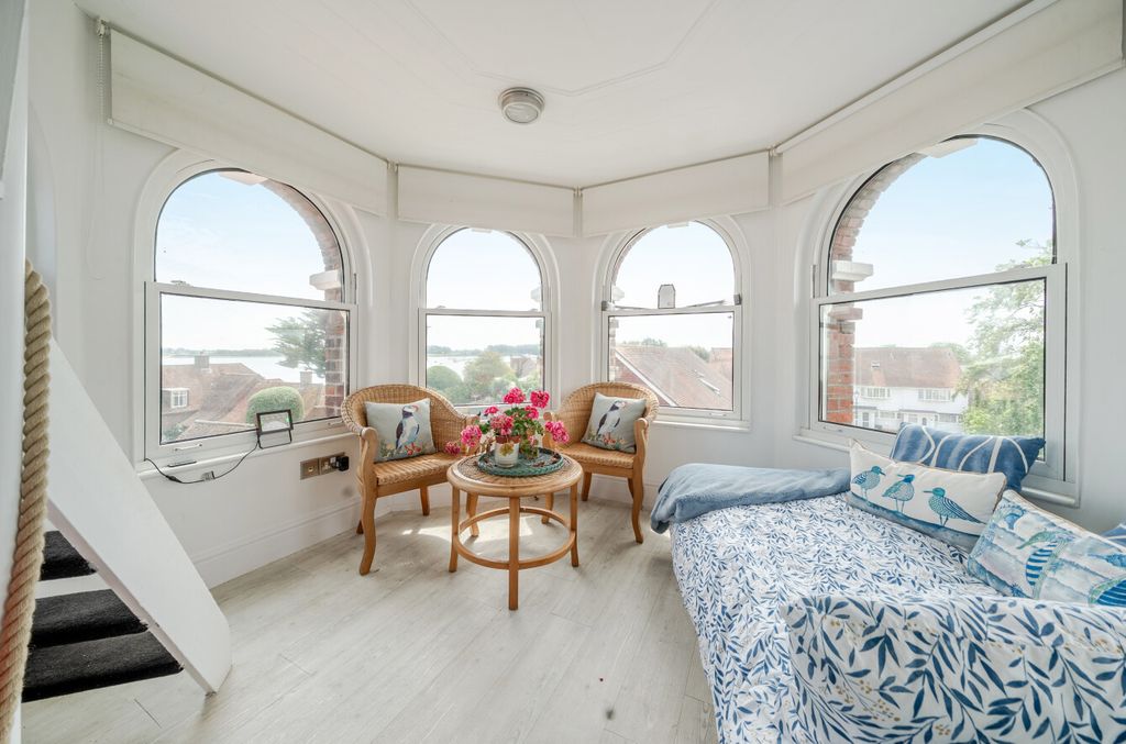 Additional image 9 of 3 bed maisonette for saleLangstone High Street, Havant, Hampshire PO9