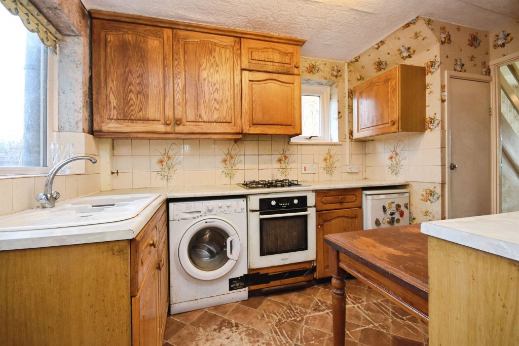 Property photo 3 of 17