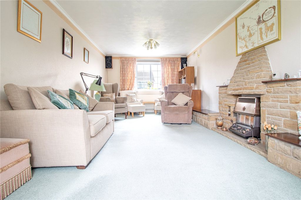 Property photo 2 of 25 Picture No. 03