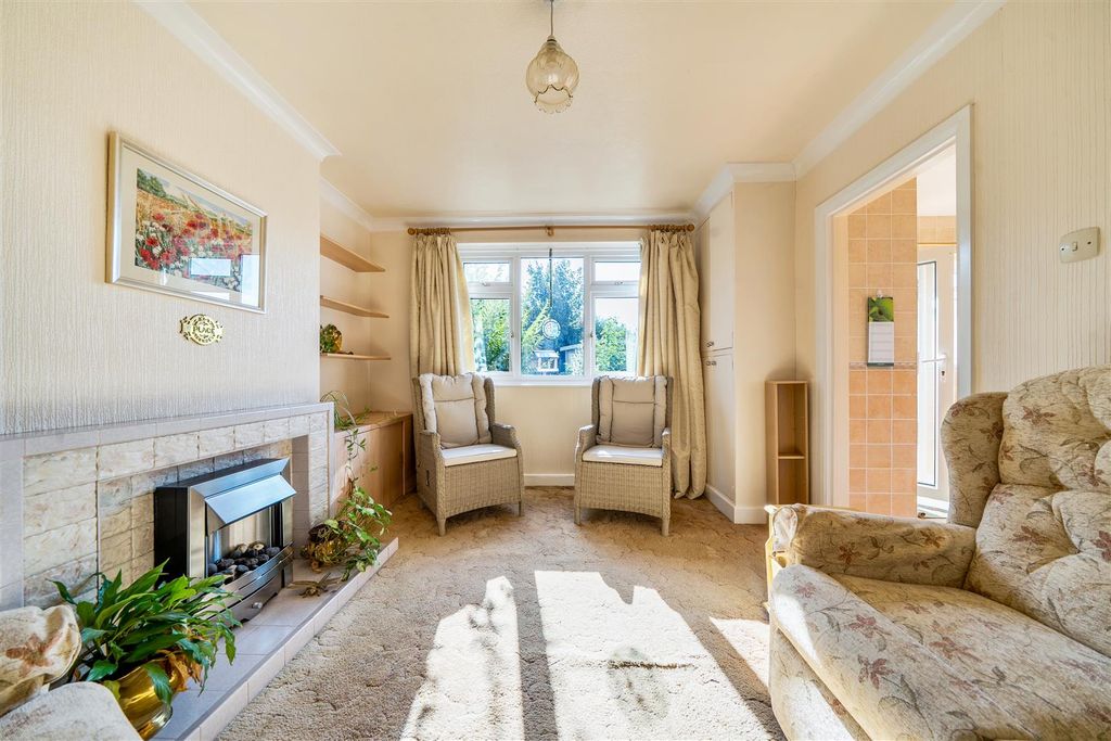 Property photo 3 of 22 For Aspire Residential | Goldsmith Road