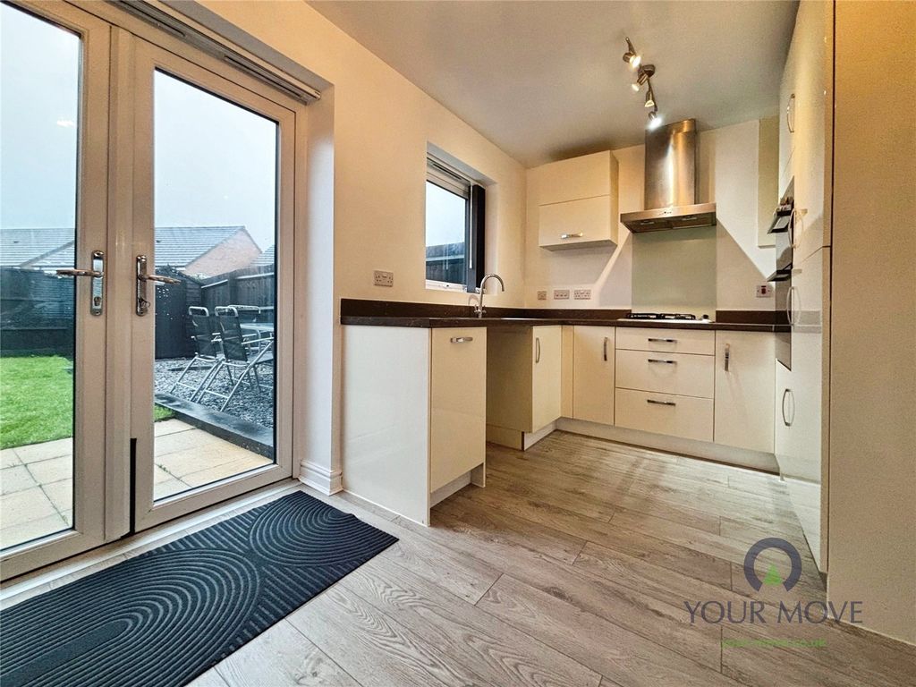 Property photo 2 of 13 Picture No. 11