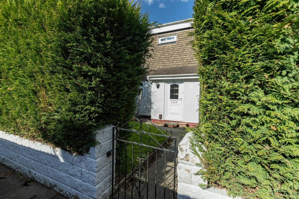 Property photo 1 of 15 Front