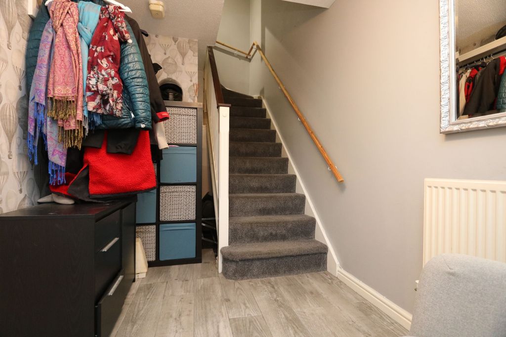 Property photo 3 of 26