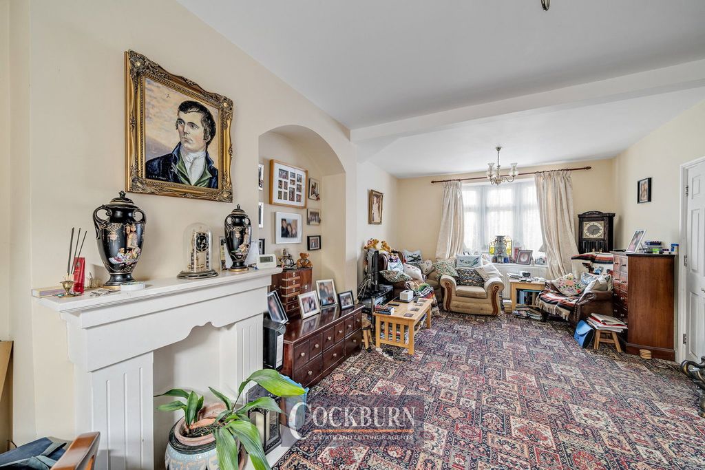 Property photo 3 of 15