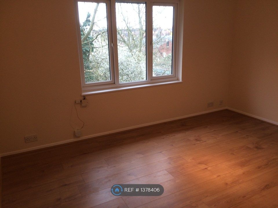 Property photo 3 of 4