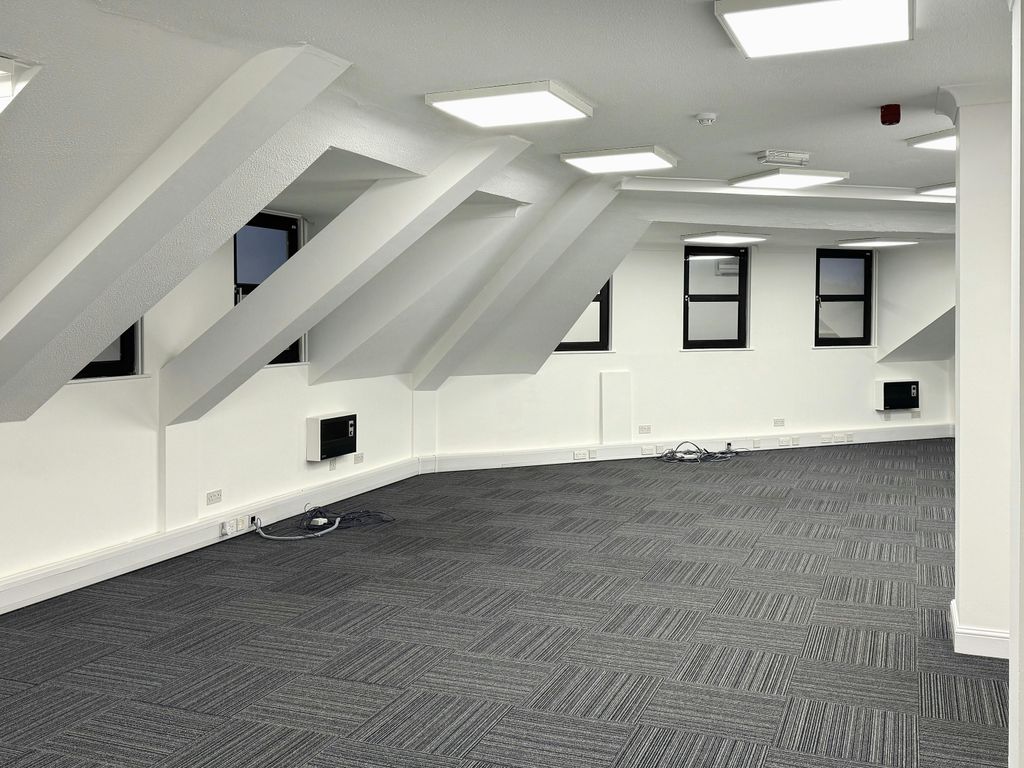 Property photo 3 of 6 Img_8064.Jpg
