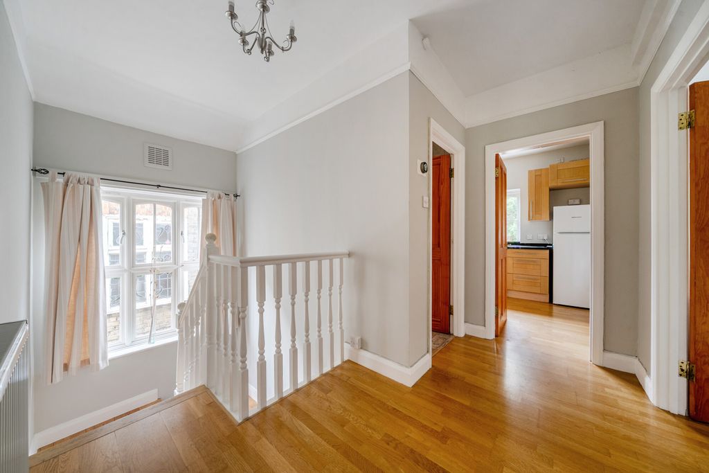 Property photo 3 of 20 1473313-1-6A29304...