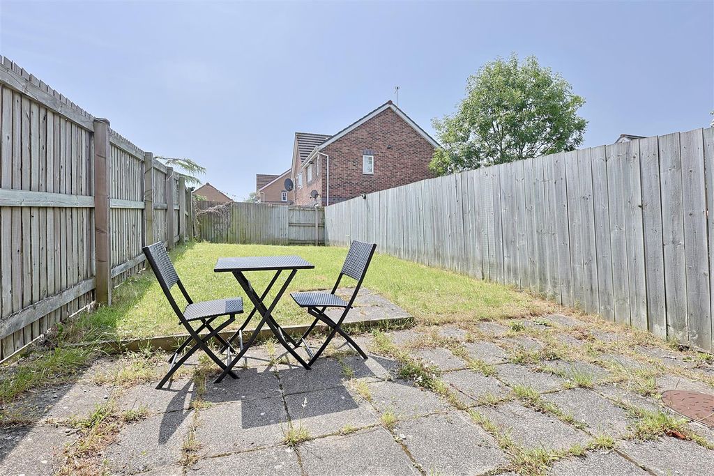 Property photo 2 of 22 F7E9E8C1-00Fc-4A16-BA1C-6Bdf65E969D9_1_201_A.Jpeg