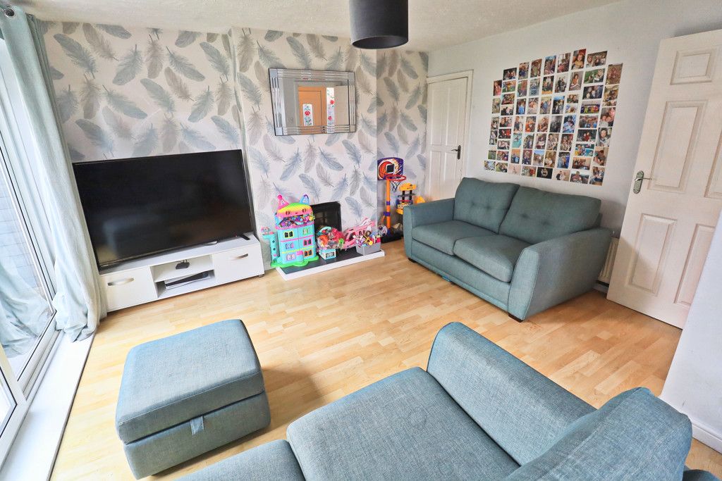 Property photo 2 of 22 Photo 11