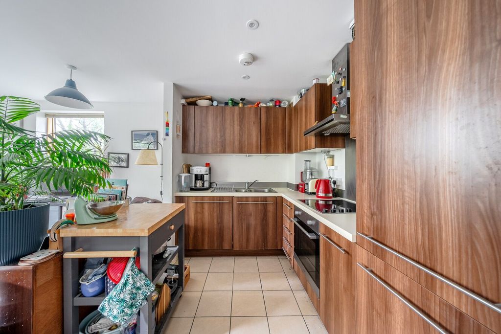 Property photo 2 of 14 Picture No. 13