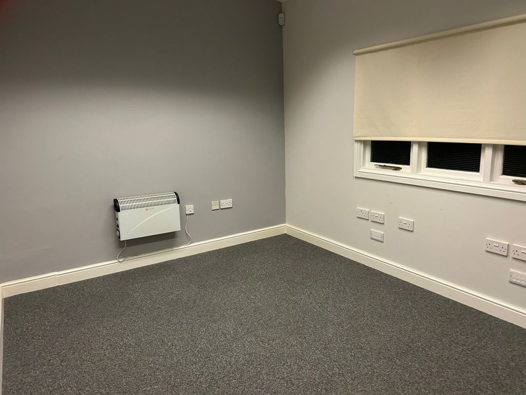 Property photo 2 of 6 Photo 1