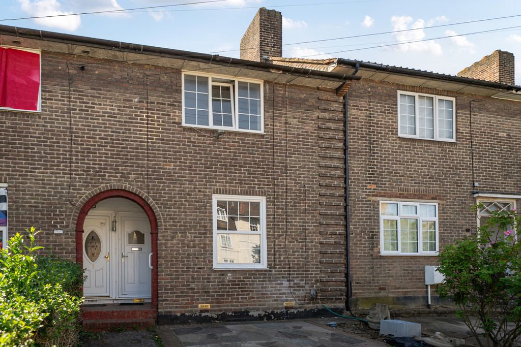 Property photo 1 of 15 1466849-18-6A15d5...