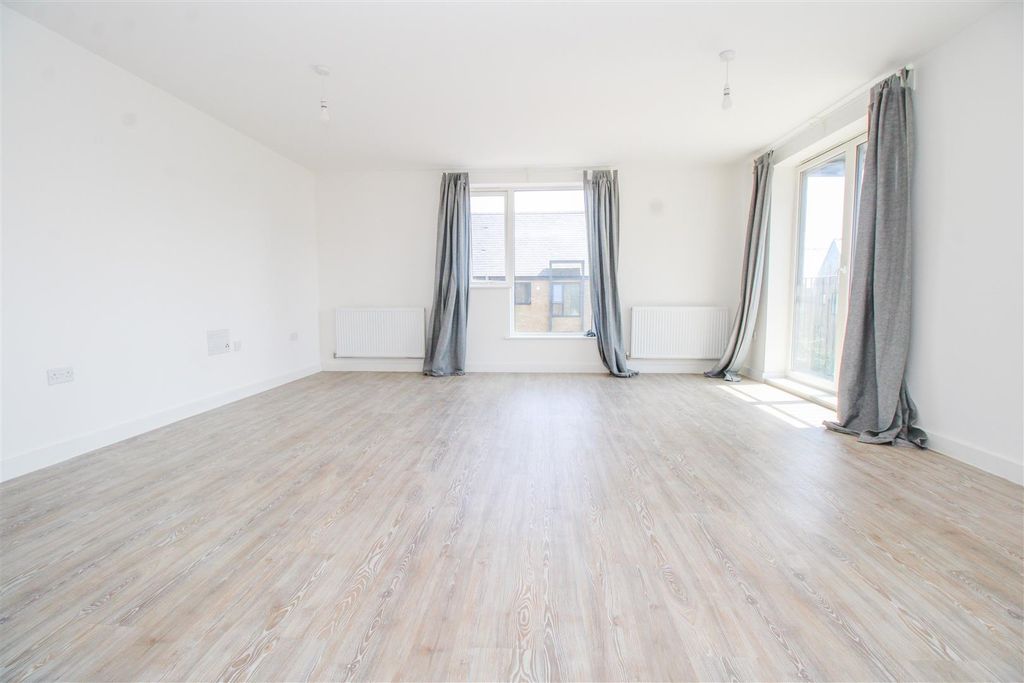 Property photo 2 of 9 Img_3747.Jpg
