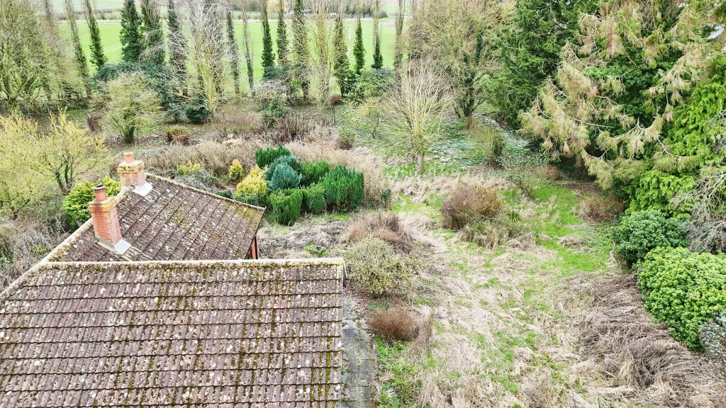 Property photo 2 of 25