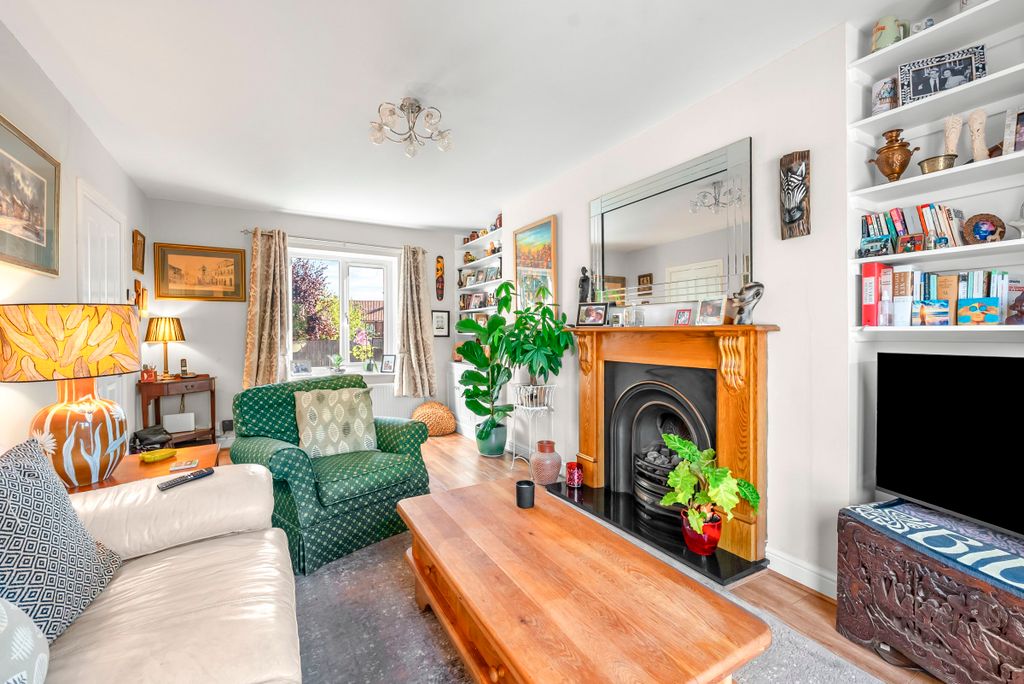 Property photo 2 of 15