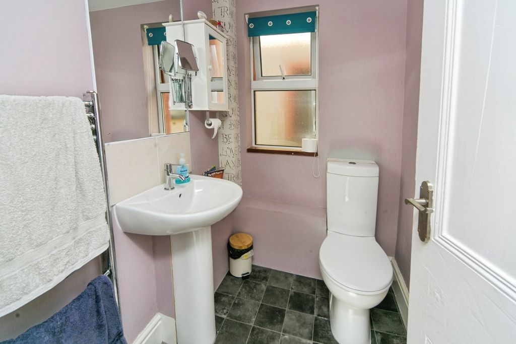 Additional image 12 of 6 bed end terrace house for saleMarine Crescent, Penmaenmawr, Conwy LL34