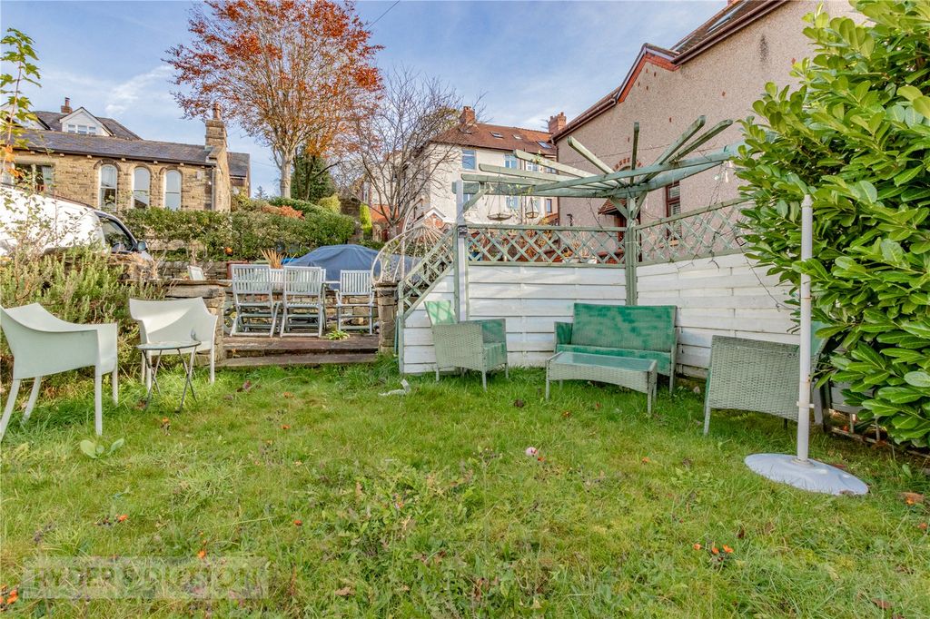 Property photo 3 of 22 Garden