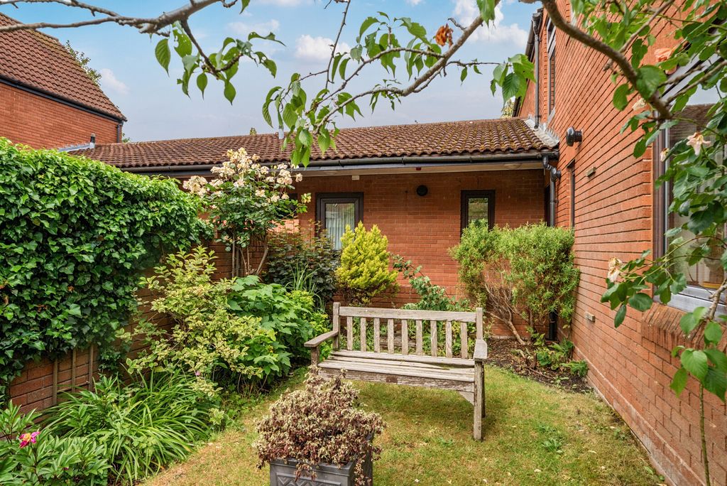 Property photo 2 of 15 1469710-2-6A1Ef52...