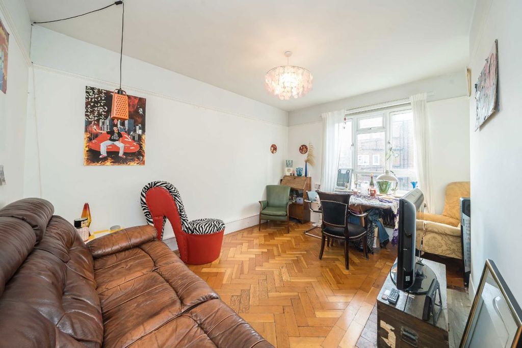 Property photo 2 of 5