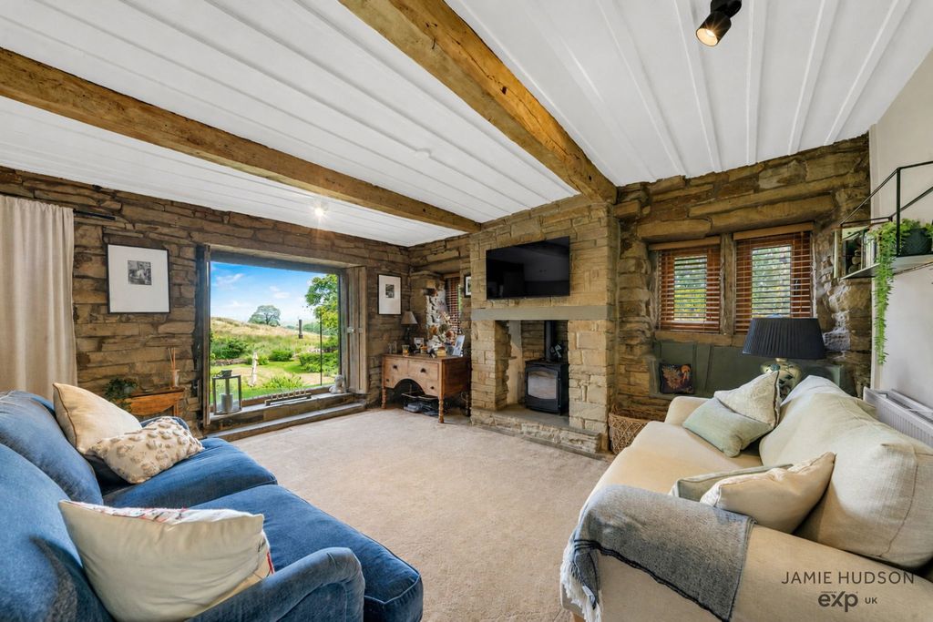 Property photo 2 of 49