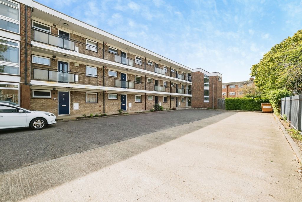 Property photo 2 of 13 Pbox-Img.Jpg