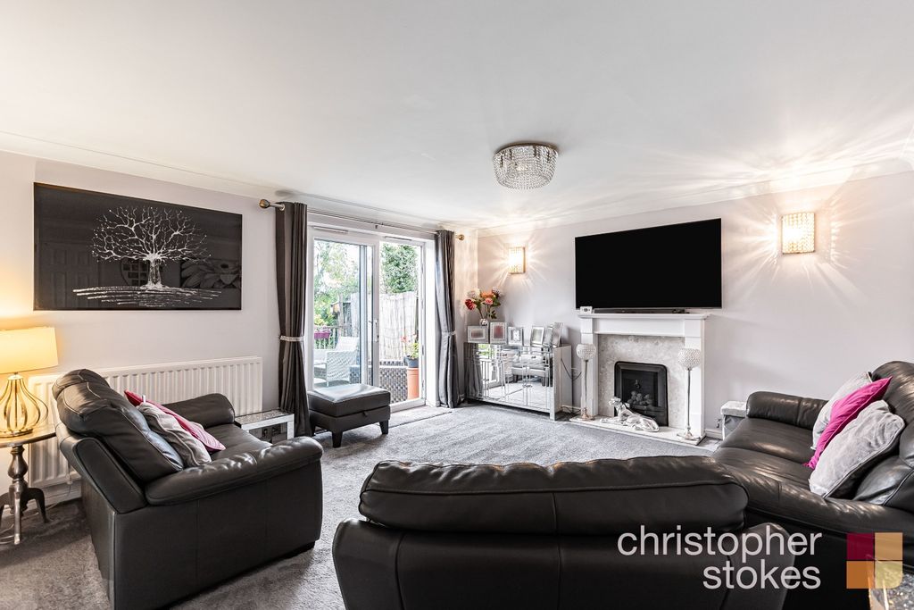 Property photo 2 of 22 4641143