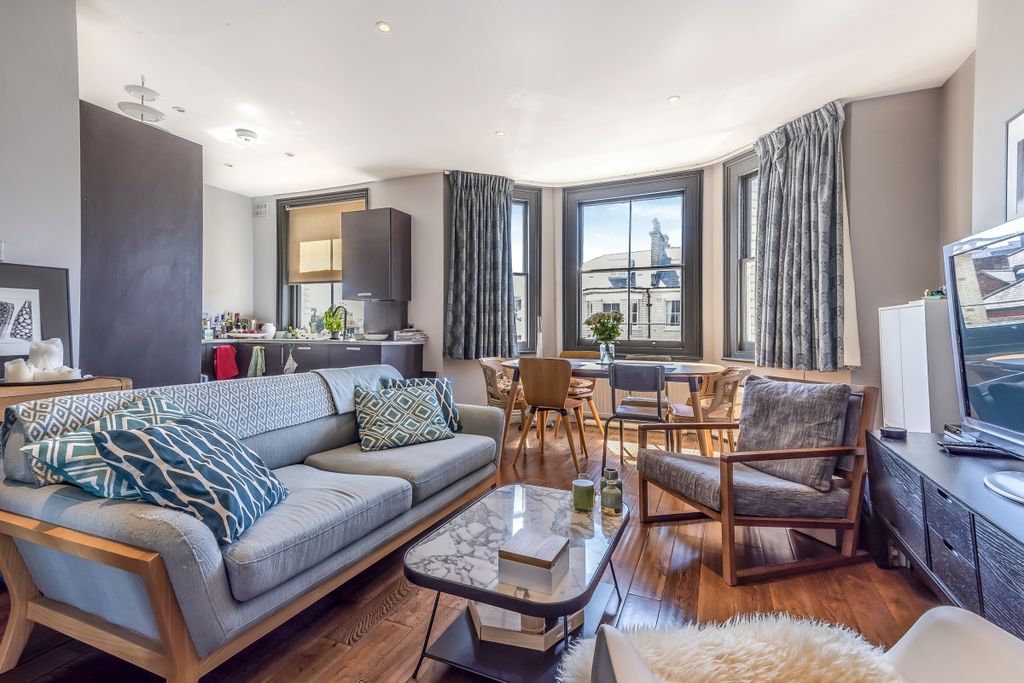 Property photo 1 of 7 Reception Furnished