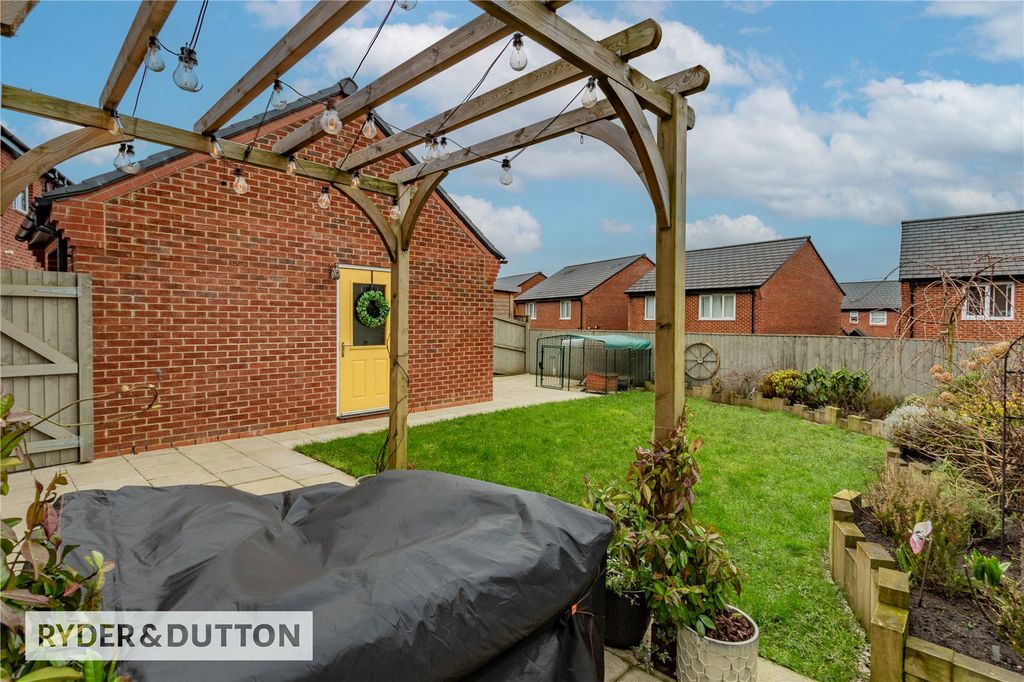 Property photo 3 of 29 Picture No. 27